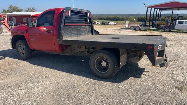 Image of Chevrolet 3500HD equipment image 1