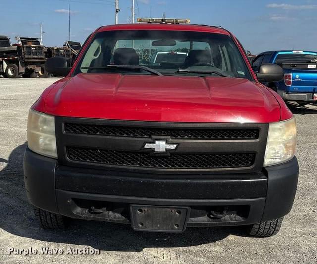Image of Chevrolet 1500 equipment image 1