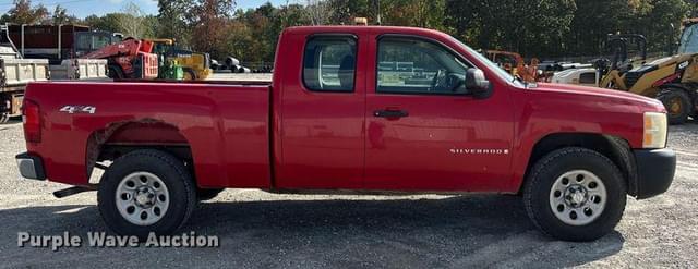 Image of Chevrolet 1500 equipment image 3