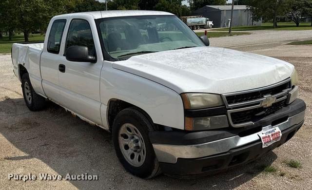 Image of Chevrolet 1500 equipment image 2