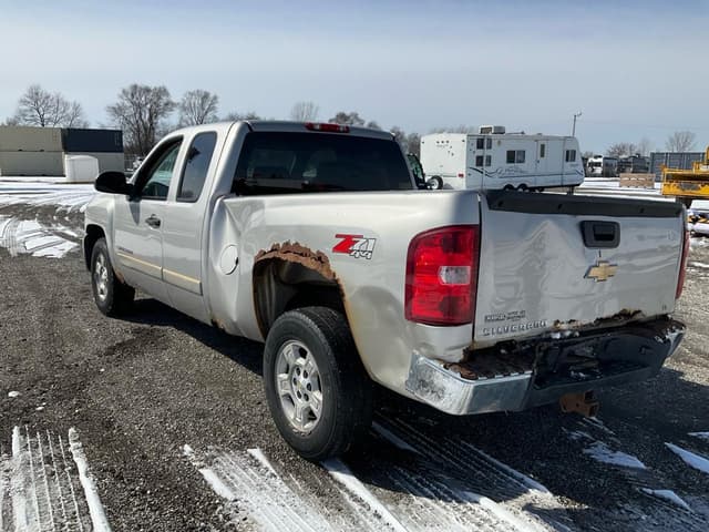 Image of Chevrolet 1500 equipment image 2