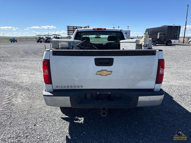 Image of Chevrolet 1500 equipment image 3