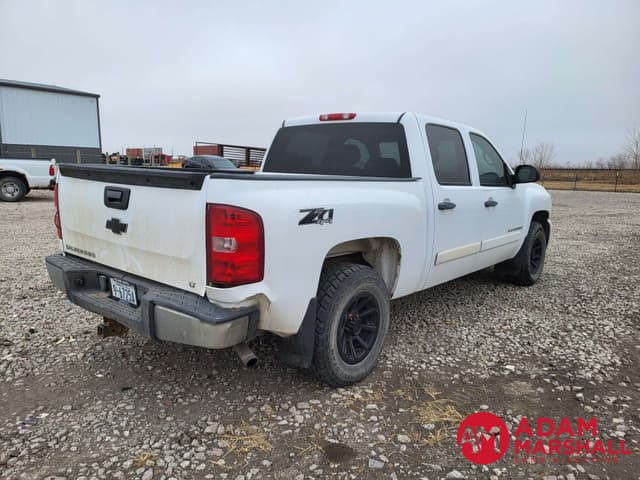 Image of Chevrolet 1500 equipment image 2