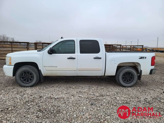 Image of Chevrolet 1500 equipment image 4