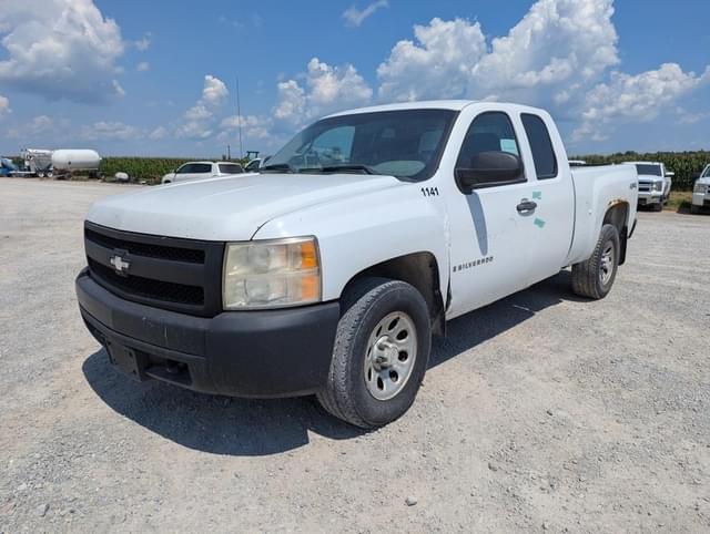 Image of Chevrolet 1500 equipment image 3