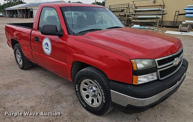 Image of Chevrolet 1500 equipment image 2