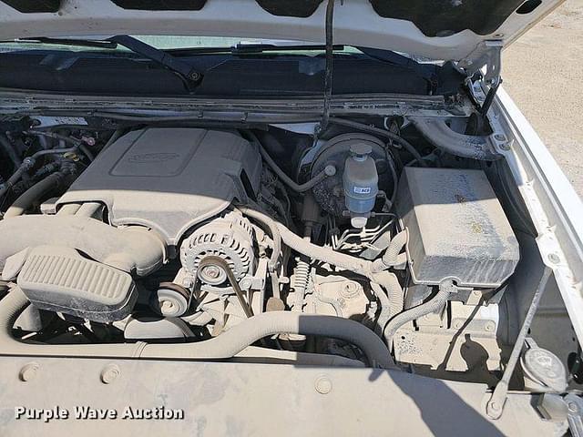 Image of Chevrolet 1500 equipment image 3