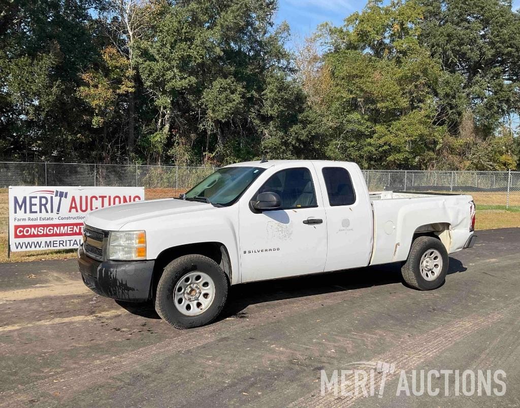 2007 Chevrolet 1500 Equipment Image0