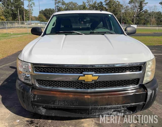 Image of Chevrolet 1500 equipment image 1