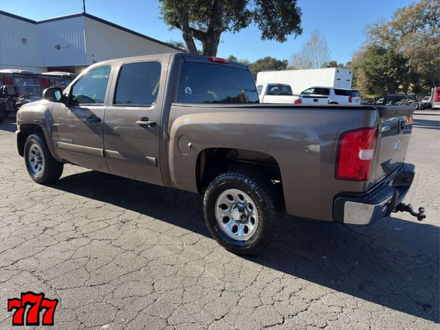 Image of Chevrolet 1500 equipment image 3