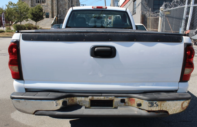 Image of Chevrolet Silverado equipment image 3