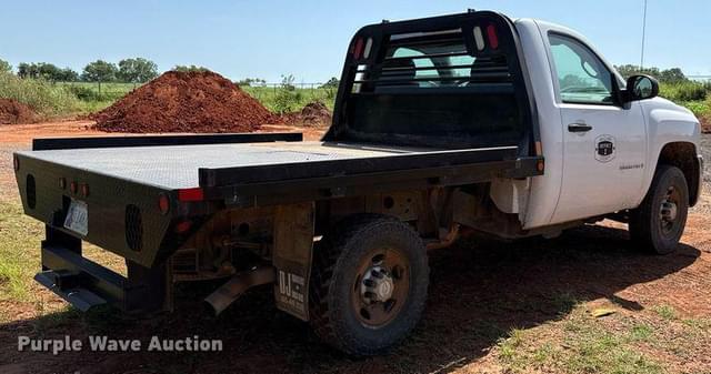 Image of Chevrolet 2500 equipment image 4