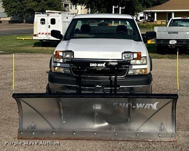 Image of Chevrolet 2500 equipment image 1