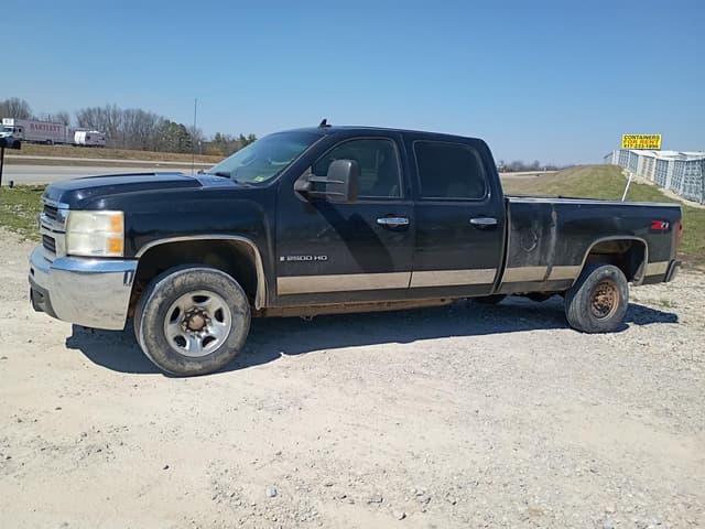 Image of Chevrolet 2500HD equipment image 1