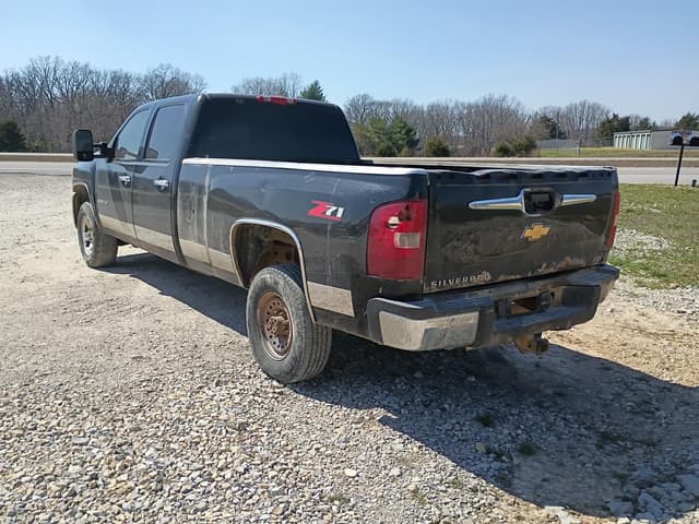 Image of Chevrolet 2500HD equipment image 4