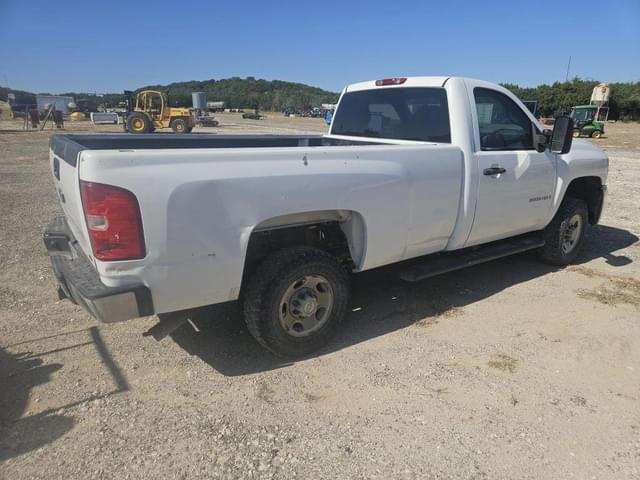 Image of Chevrolet 2500 equipment image 4