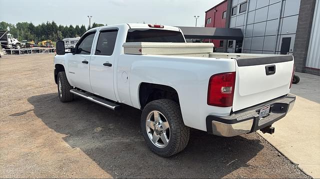 Image of Chevrolet 2500HD equipment image 3