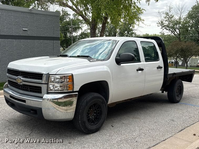 2007 Chevrolet 2500HD Equipment Image0