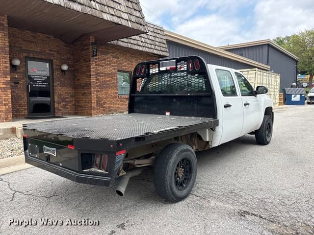 Image of Chevrolet 2500HD equipment image 4
