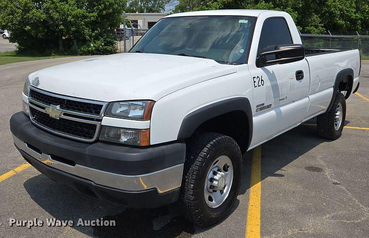 Image of Chevrolet 2500HD Primary image