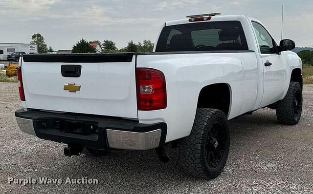 Image of Chevrolet 2500HD equipment image 4