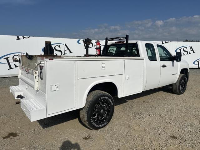 Image of Chevrolet 3500 equipment image 4
