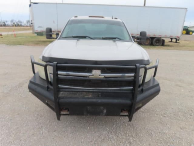 Image of Chevrolet 3500HD equipment image 2