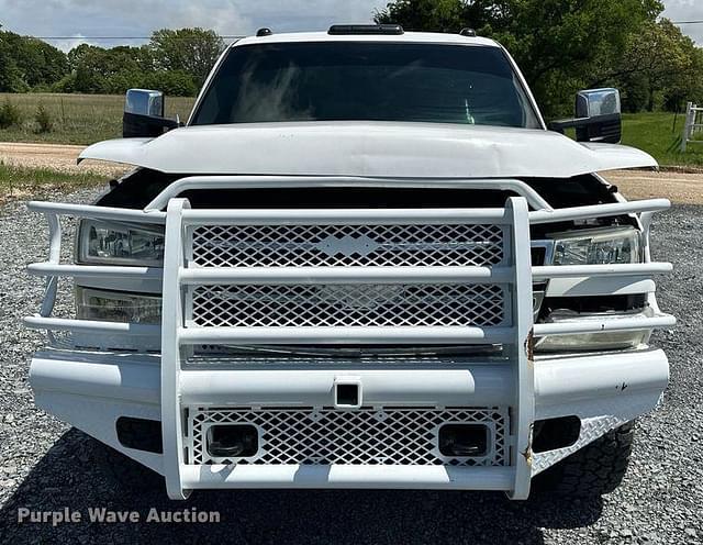 Image of Chevrolet 3500 equipment image 1
