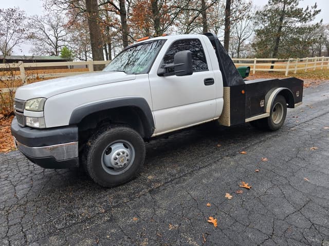 Image of Chevrolet 3500 equipment image 3