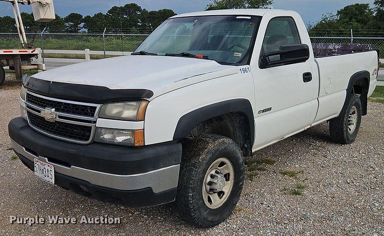Image of Chevrolet 3500 Primary image
