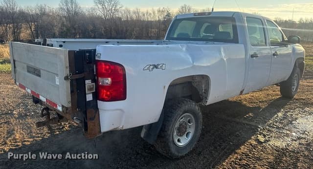 Image of Chevrolet 3500HD equipment image 4