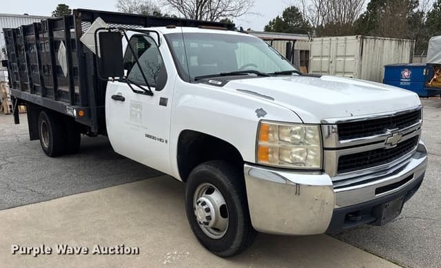 Image of Chevrolet 3500HD equipment image 2