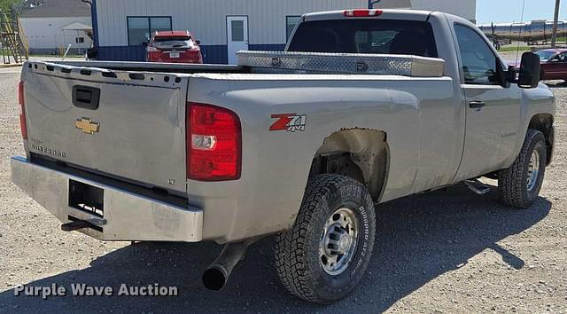 Image of Chevrolet 3500HD equipment image 4