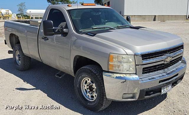 Image of Chevrolet 3500HD equipment image 2