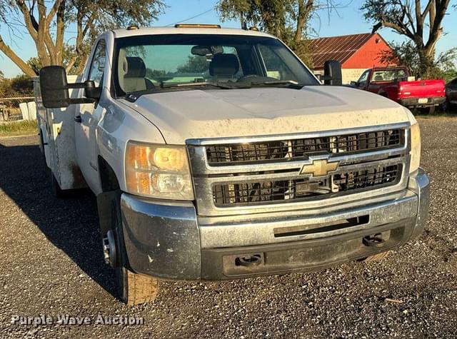 Image of Chevrolet 3500HD equipment image 1