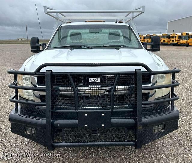 Image of Chevrolet 3500HD equipment image 1