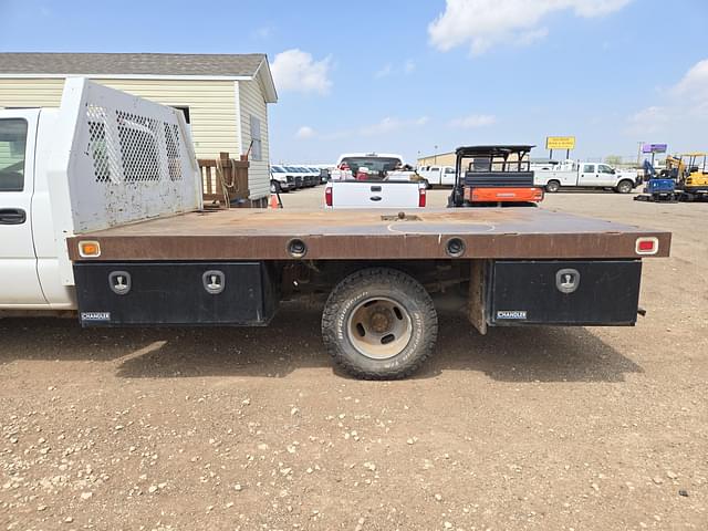 Image of Chevrolet 3500 equipment image 4
