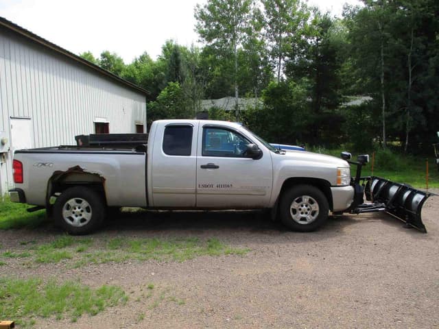 Image of Chevrolet Silverado equipment image 1