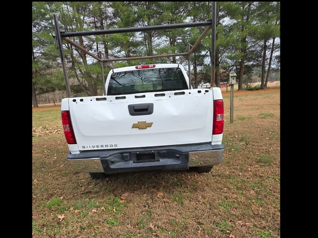 Image of Chevrolet Silverado equipment image 4