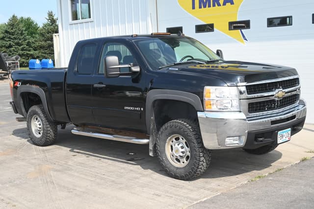 Image of Chevrolet 2500HD equipment image 1
