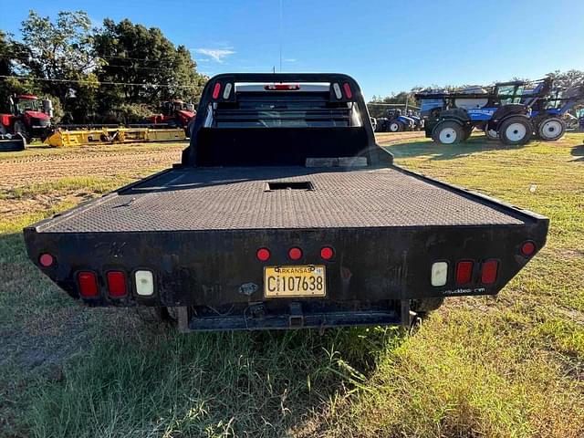 Image of Chevrolet 3500 equipment image 4