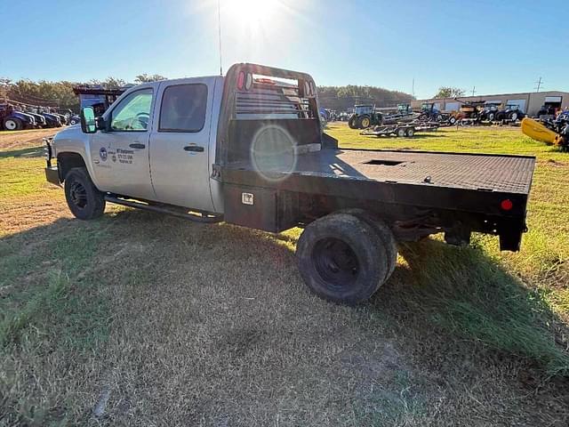 Image of Chevrolet 3500 equipment image 3