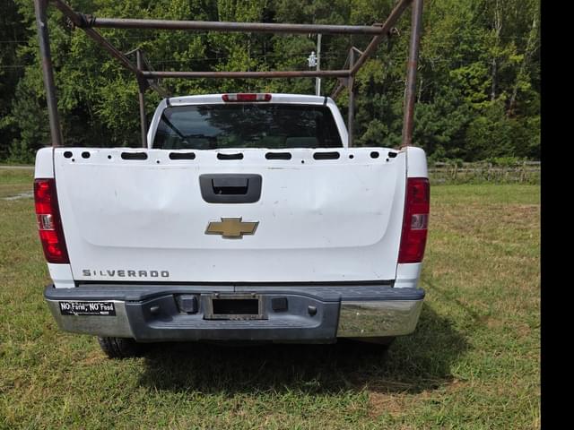Image of Chevrolet Silverado equipment image 4