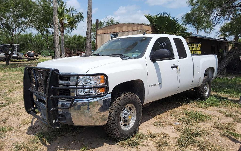Image of Chevrolet 2500HD Primary image