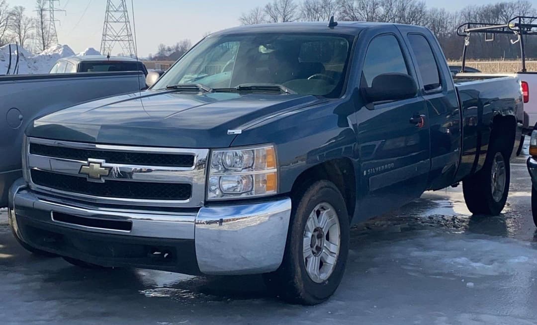 Image of Chevrolet Silverado Primary image