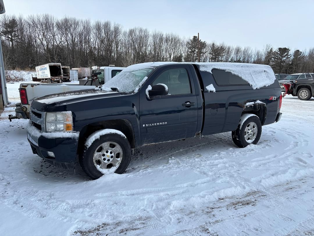 Image of Chevrolet Z71 Primary image