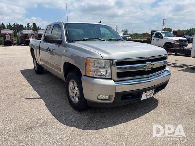 Image of Chevrolet 1500 equipment image 1