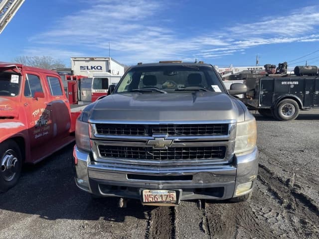 Image of Chevrolet 2500HD equipment image 1
