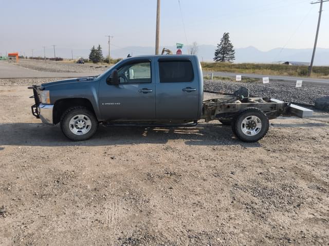Image of Chevrolet 2500HD equipment image 1