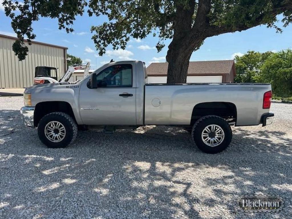 Image of Chevrolet 2500HD Primary image